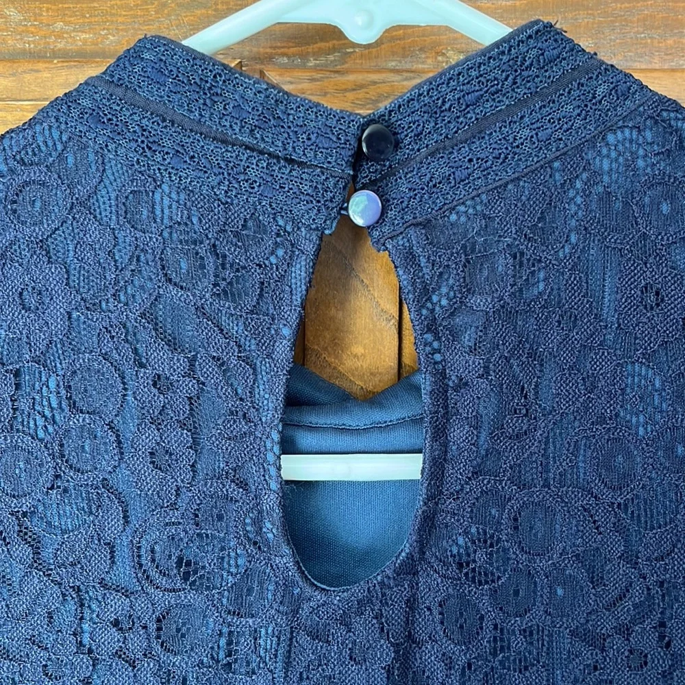 Xhilaration Lace Navy Blue Knee Length Dress women’s Size Large Sleeveless - Picture 3 of 4
